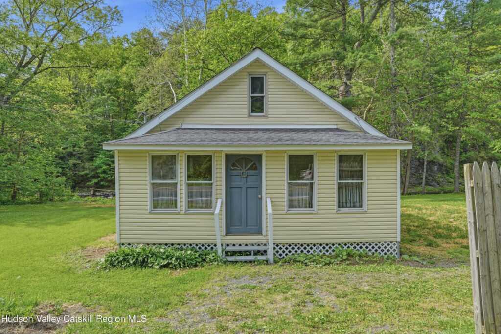 755 Glasco Turnpike, Saugerties, NY 12477 - Photo 3 of 25