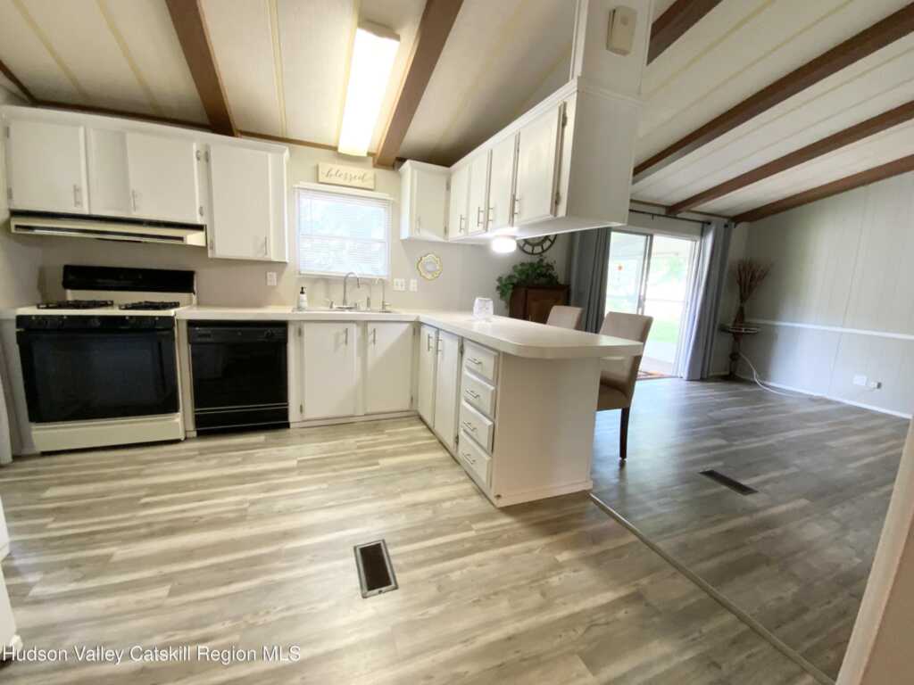18 Cook Lane, New Paltz, NY 12561 - Photo 3 of 23