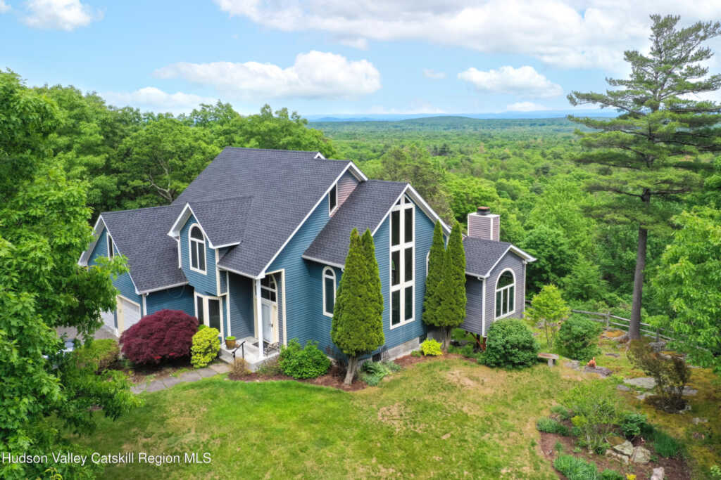 828 West Saugerties Woodstock Road, Saugerties, NY 12477