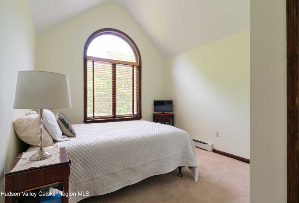 828 West Saugerties Woodstock Road, Saugerties, NY 12477 - Photo 32 of 43