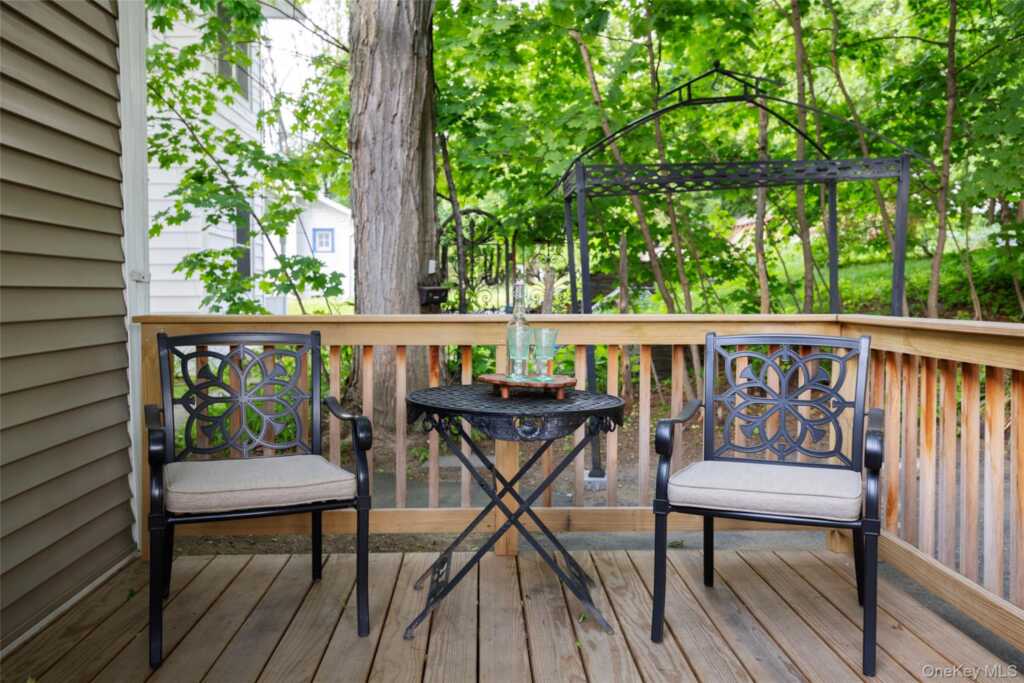 102 Clifton Avenue, Kingston, NY 12401 - Photo 25 of 32