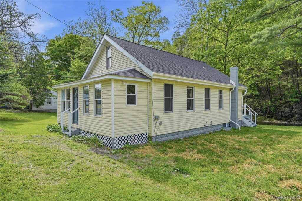 755 Glasco Turnpike, Saugerties, NY 12477 - Photo 6 of 22