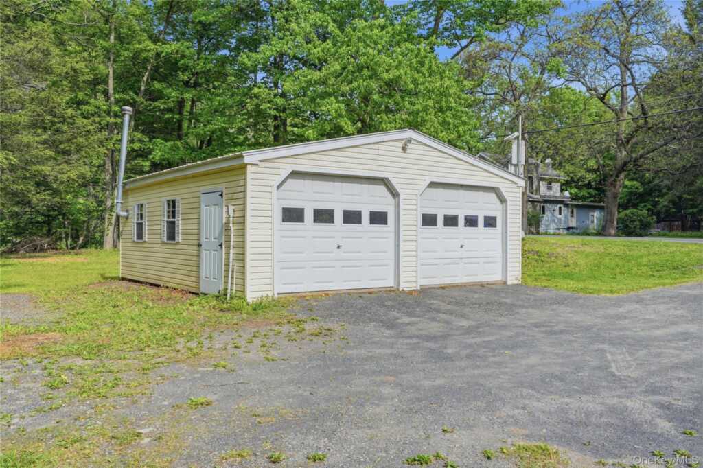 755 Glasco Turnpike, Saugerties, NY 12477 - Photo 7 of 22