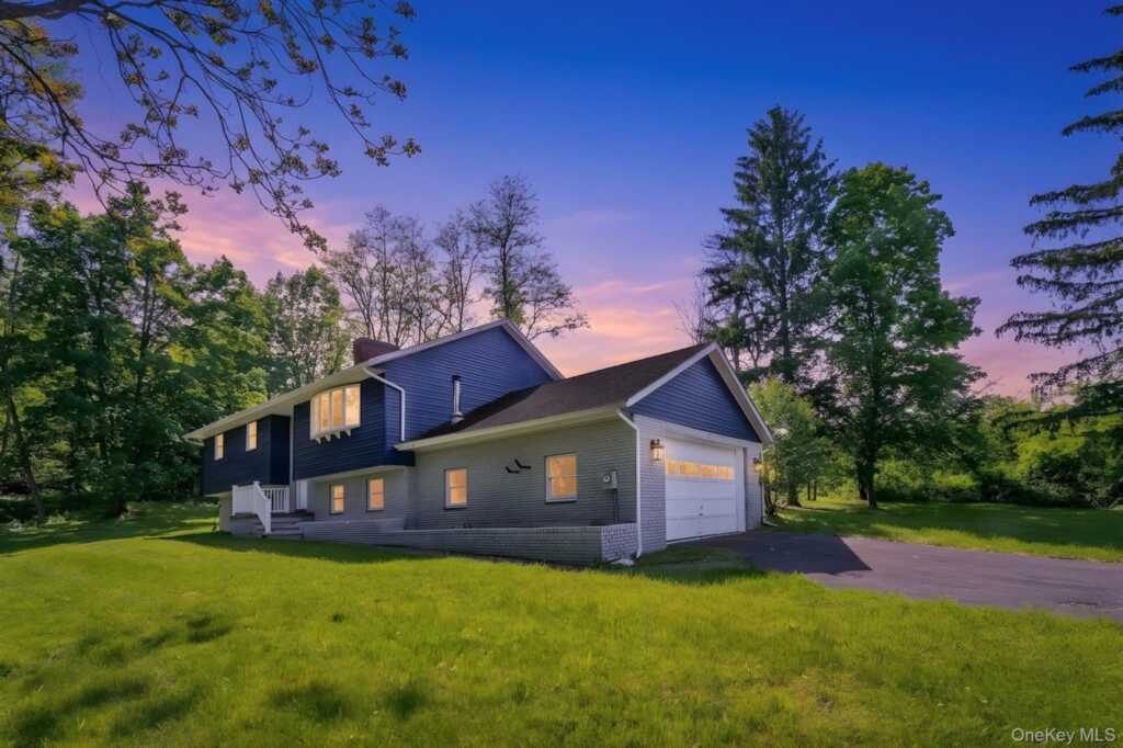 484 Dewitt Mills Road, Rosendale, NY 12401