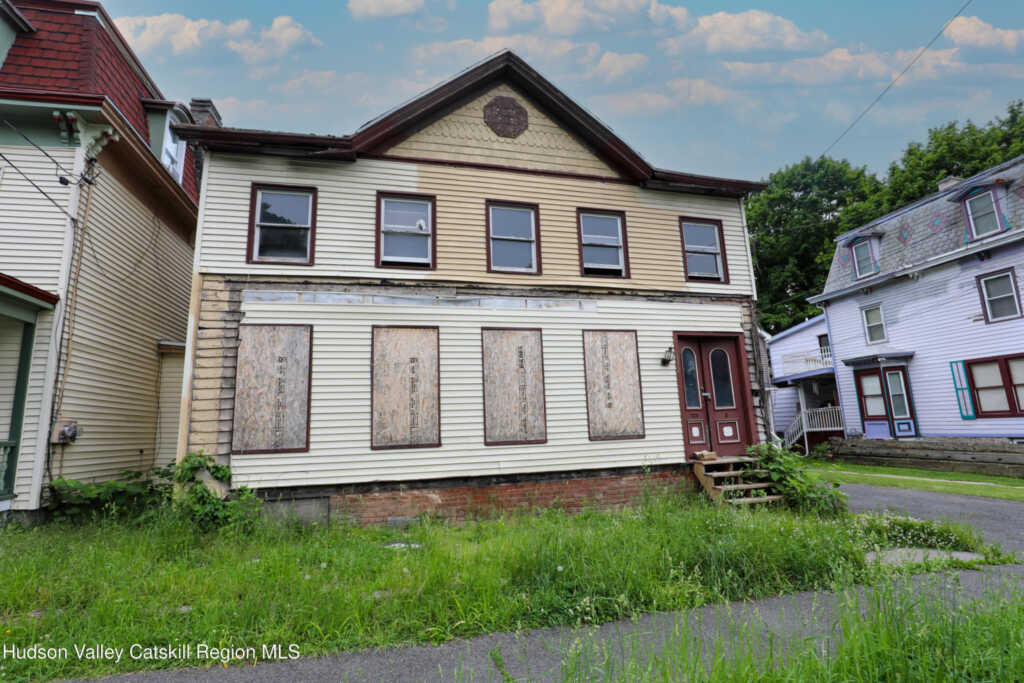 112 Hone Street, Kingston, NY 12401 - Photo 2 of 23