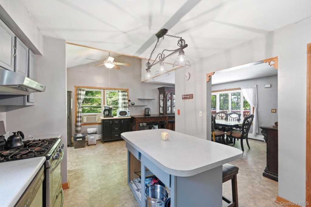 13 Diamond Court, Saugerties, NY 12477 - Photo 10 of 32