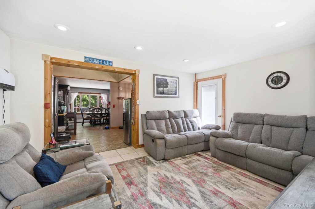 13 Diamond Court, Saugerties, NY 12477 - Photo 12 of 32