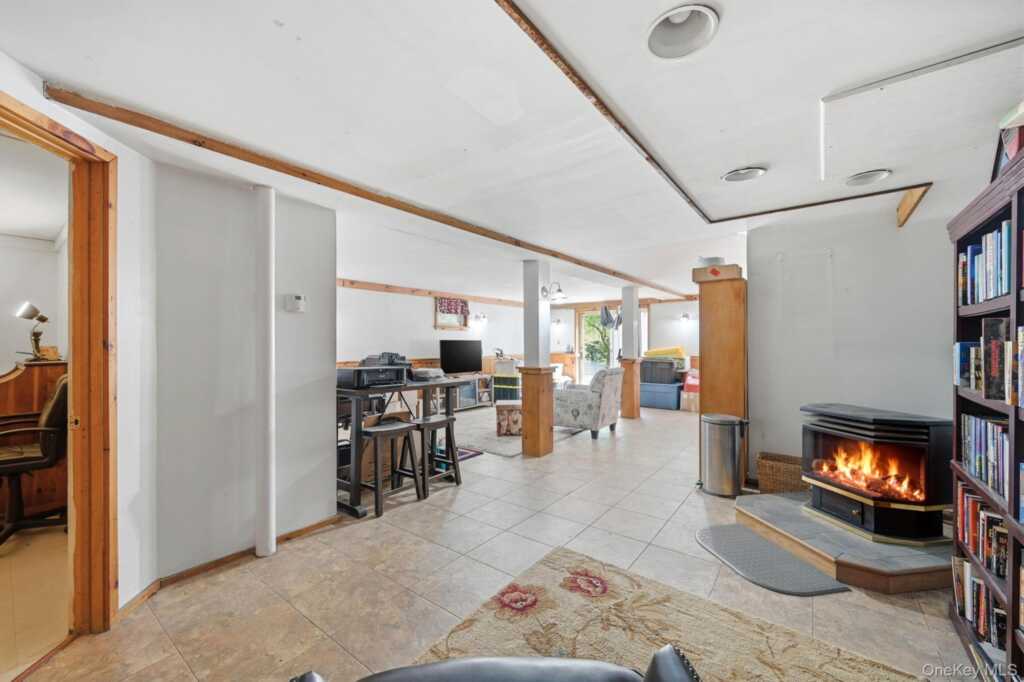 13 Diamond Court, Saugerties, NY 12477 - Photo 23 of 32