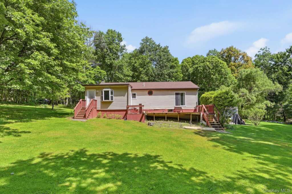 13 Diamond Court, Saugerties, NY 12477 - Photo 28 of 32