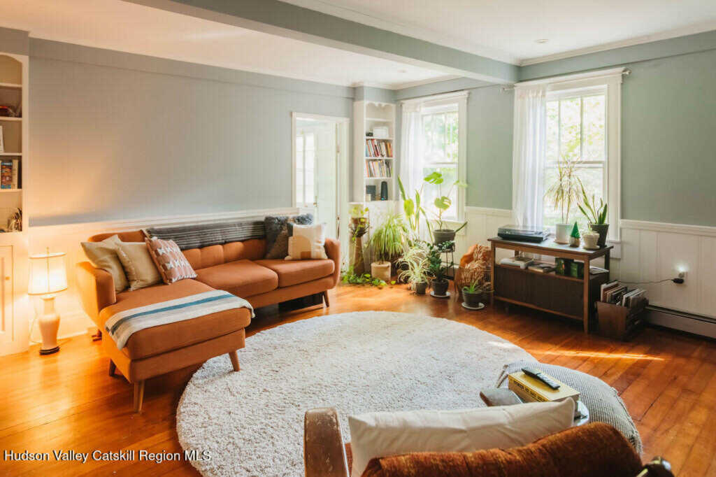 205 Kallop Road, Kingston, NY 12401 - Photo 4 of 50