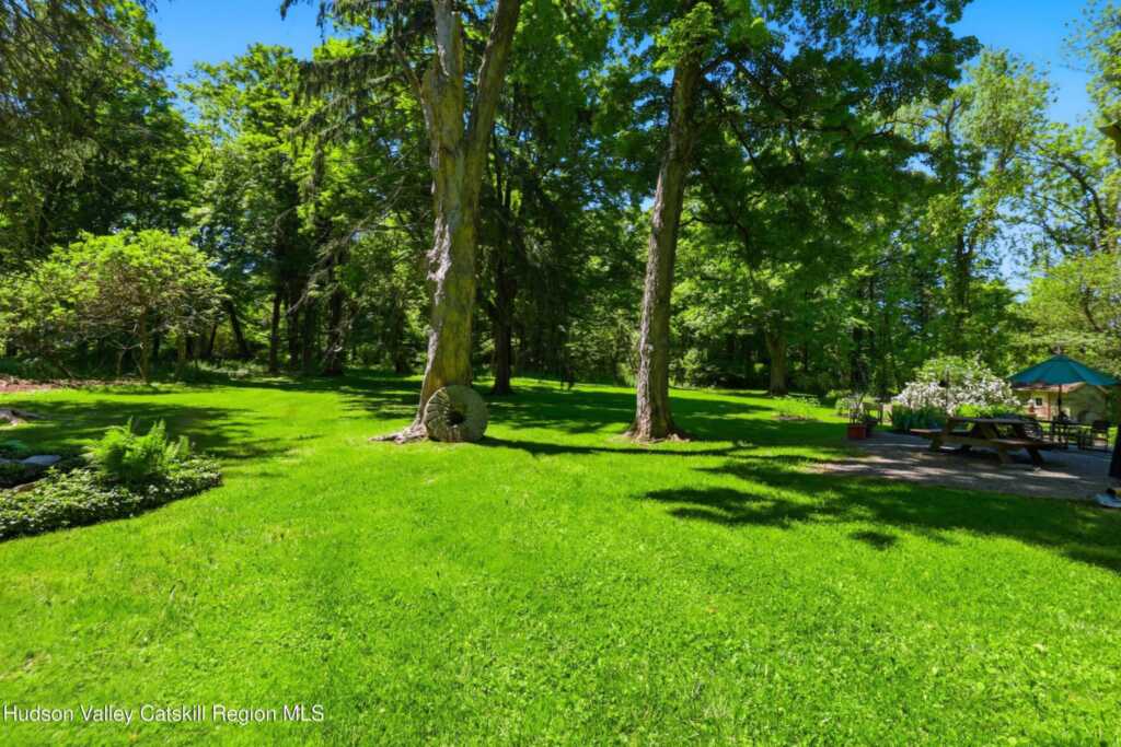 118 Maple Hill Drive, Rosendale, NY 12472 - Photo 3 of 41