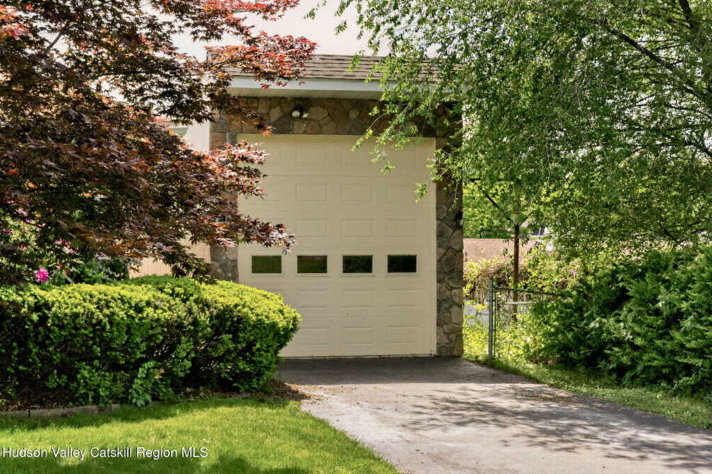 61 Merritt Avenue, Kingston, NY 12401 - Photo 33 of 37