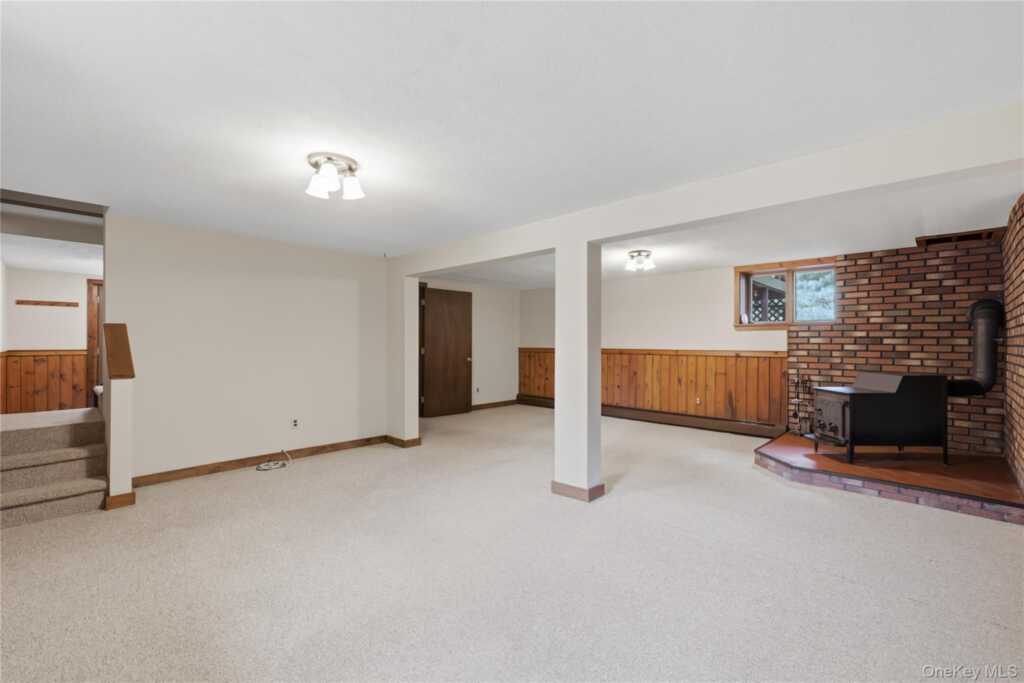 2 Linder Drive, New Paltz, NY 12561 - Photo 21 of 38