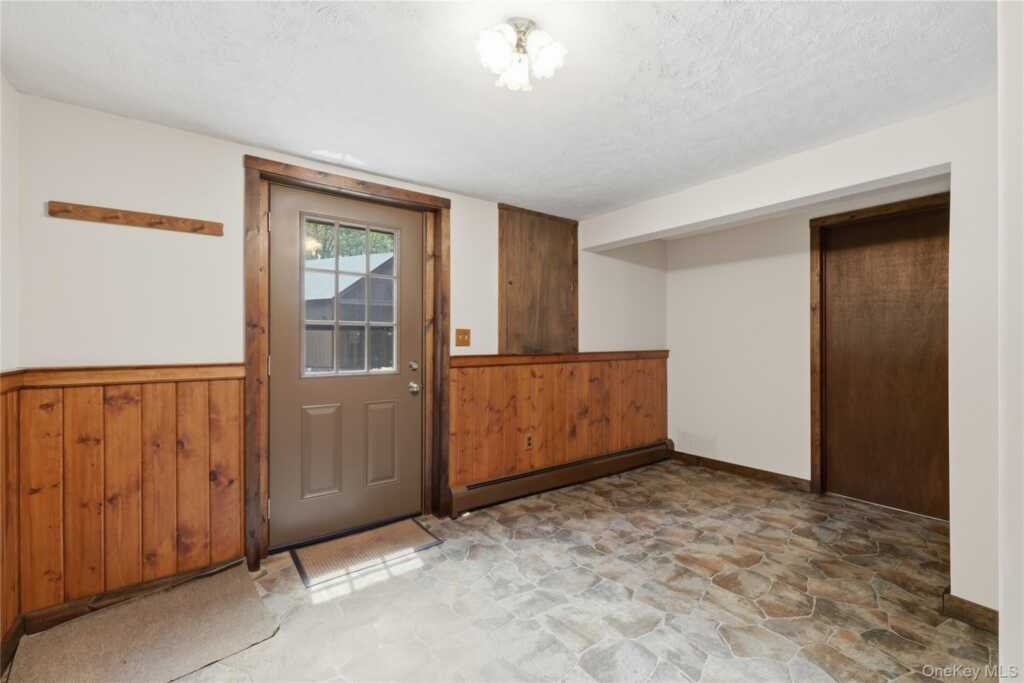 2 Linder Drive, New Paltz, NY 12561 - Photo 23 of 38