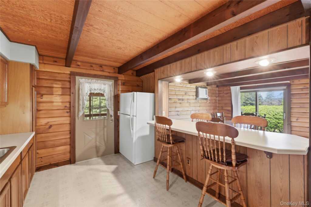 2 Linder Drive, New Paltz, NY 12561 - Photo 7 of 38