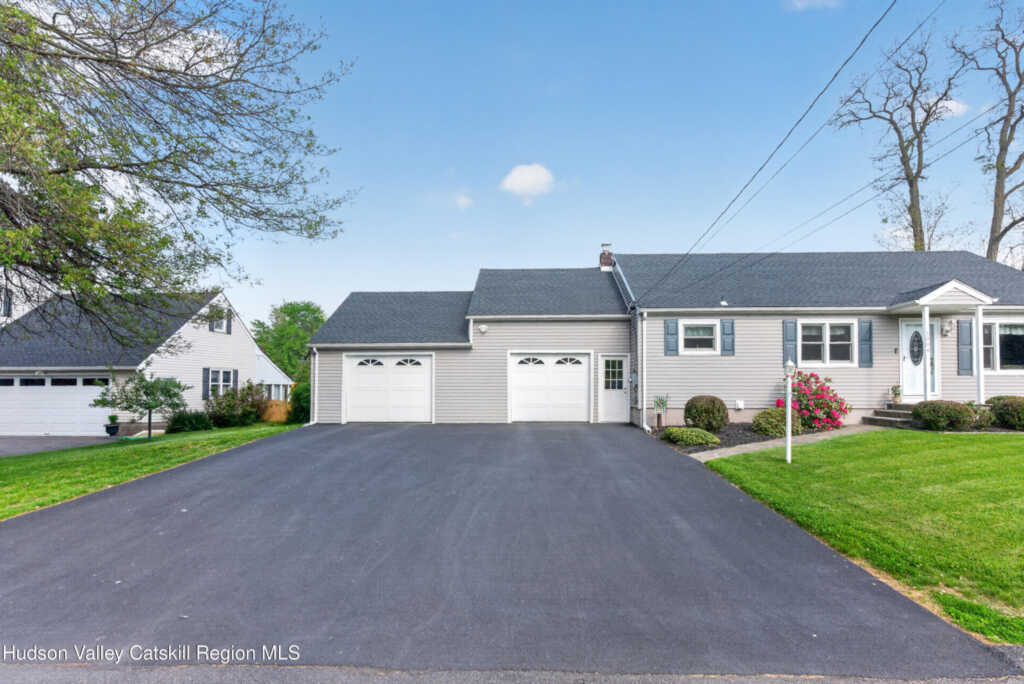 1084 Codwise Street, Kingston, NY 12401 - Photo 2 of 48