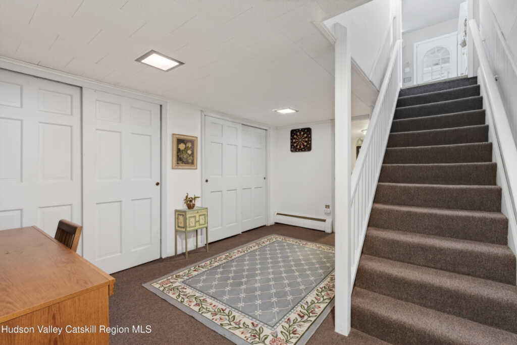 1084 Codwise Street, Kingston, NY 12401 - Photo 25 of 48