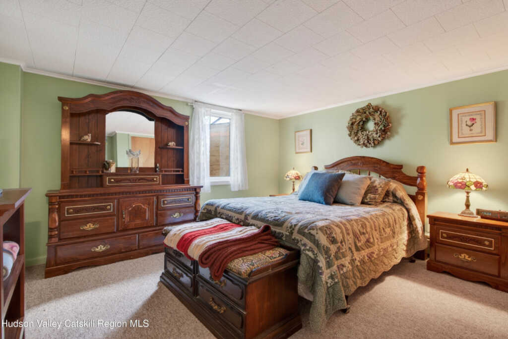 1084 Codwise Street, Kingston, NY 12401 - Photo 31 of 48