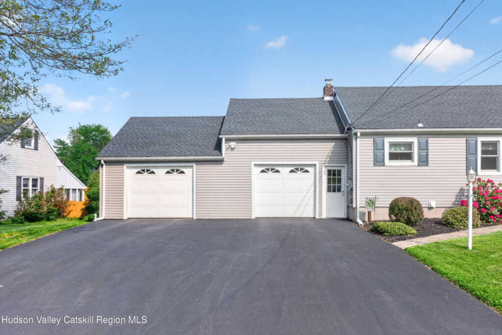 1084 Codwise Street, Kingston, NY 12401 - Photo 35 of 48