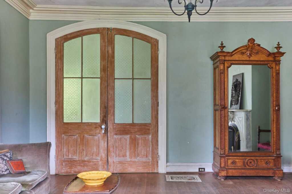 31 Chestnut Street, Rhinebeck, NY 12572 - Photo 12 of 48