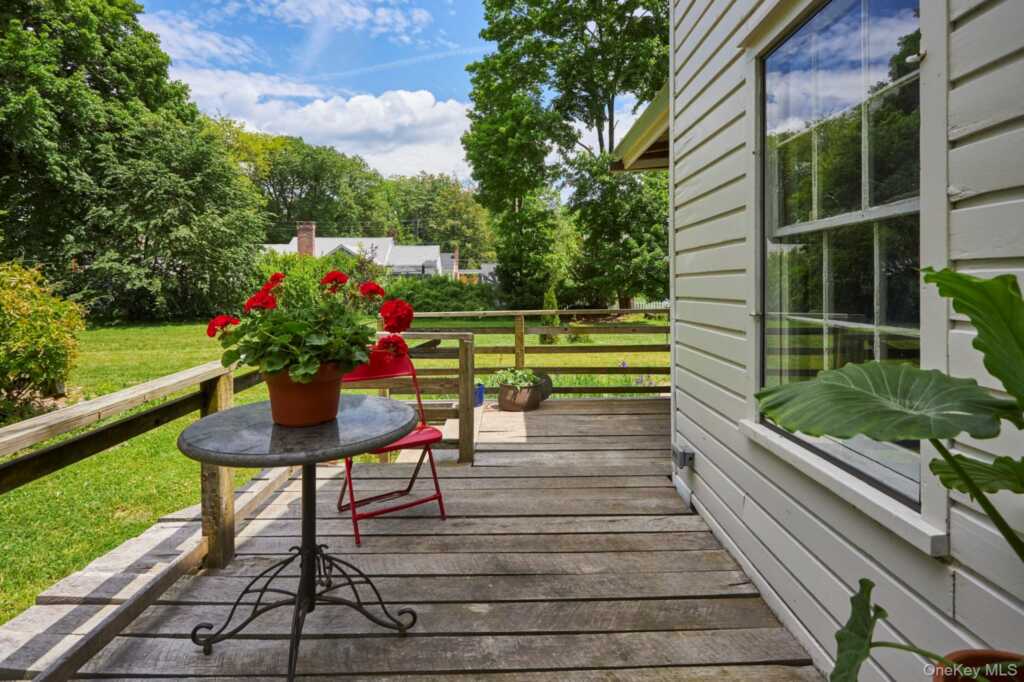 31 Chestnut Street, Rhinebeck, NY 12572 - Photo 42 of 48