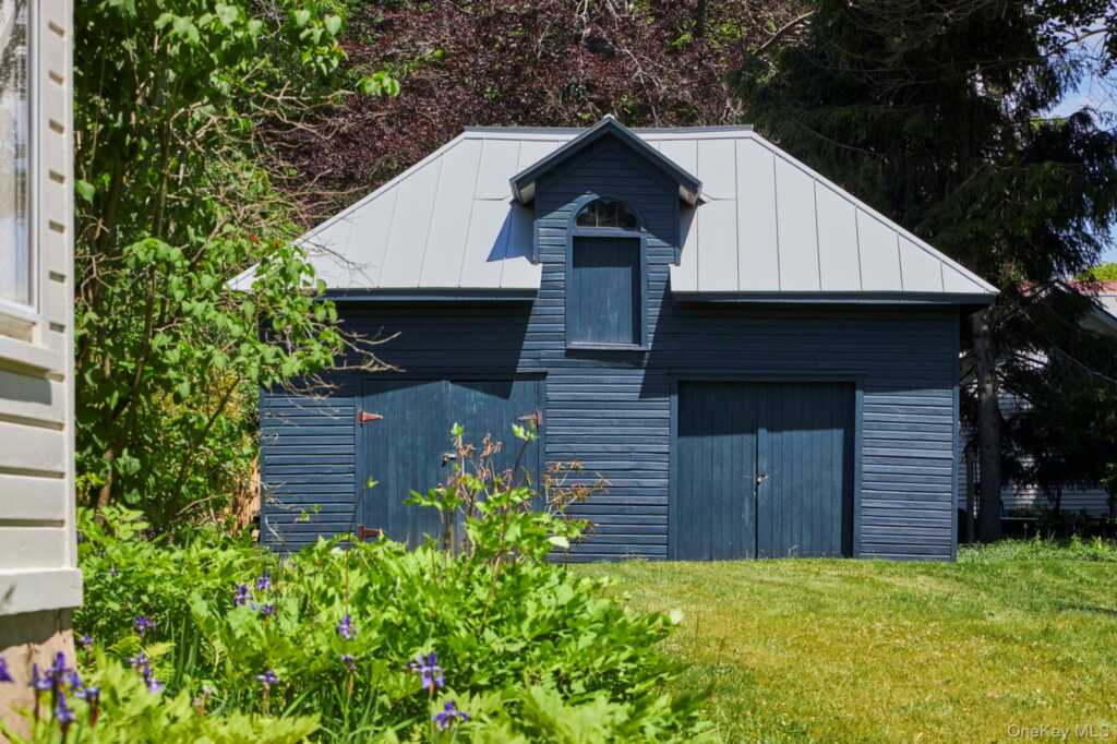 31 Chestnut Street, Rhinebeck, NY 12572 - Photo 43 of 48