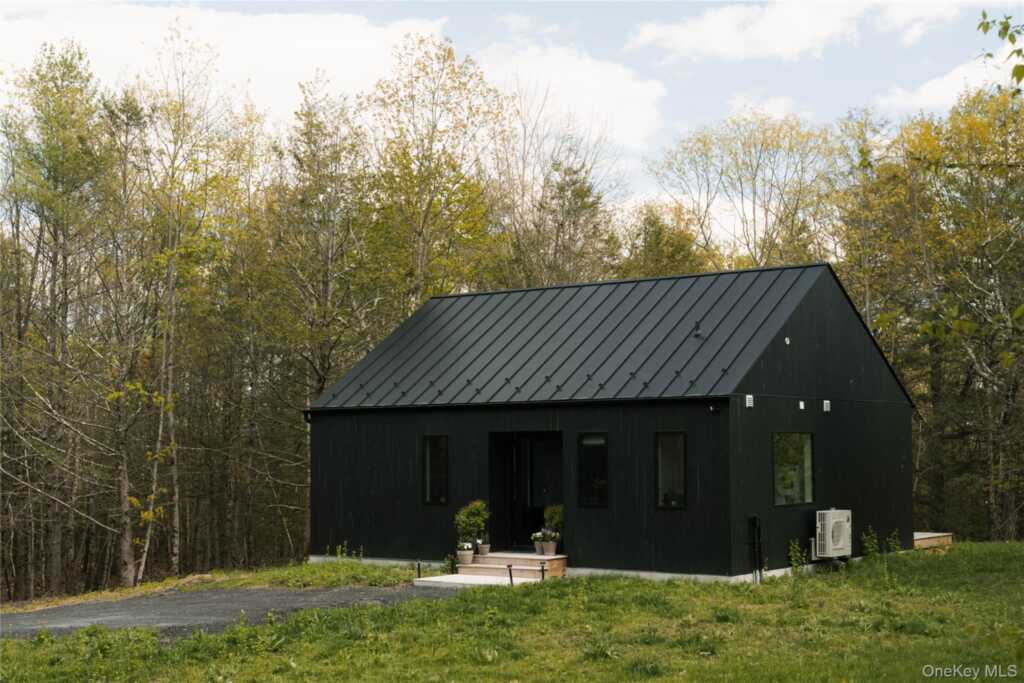 115 Goat Hill Road, Saugerties, NY 12477 - Photo 2 of 20