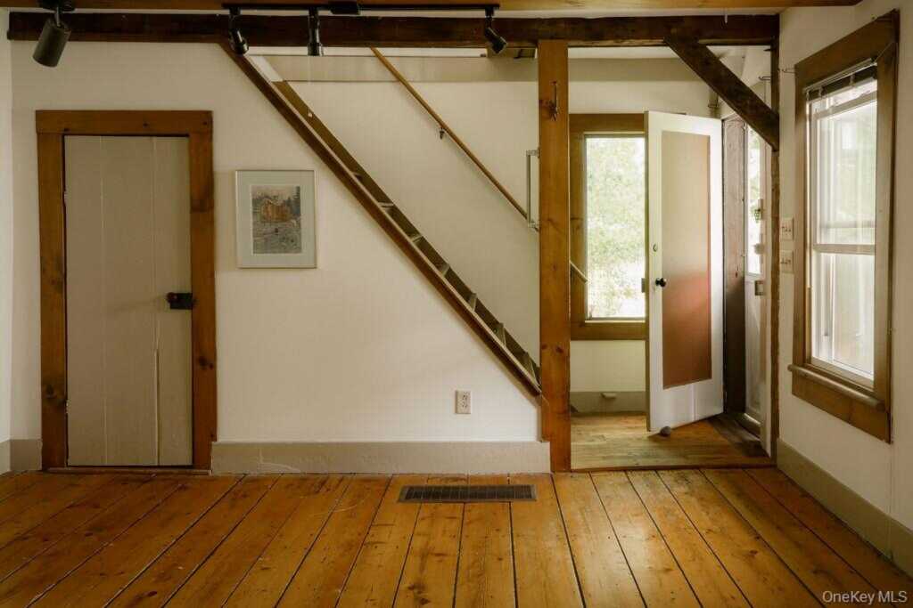 1231 Route 308, Rhinebeck, NY 12572 - Photo 4 of 45