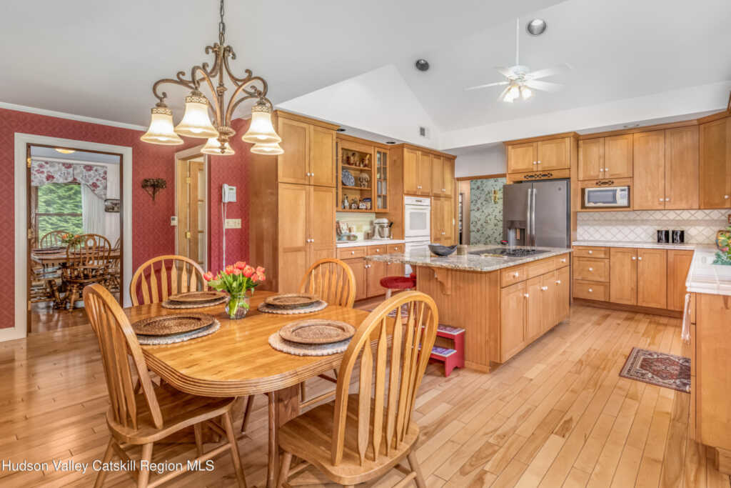 101 Elisa Landi Drive, Kingston, NY 12401 - Photo 11 of 46