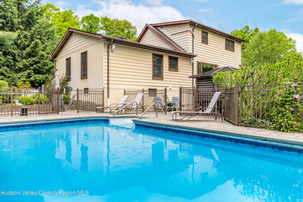 101 Elisa Landi Drive, Kingston, NY 12401 - Photo 4 of 46