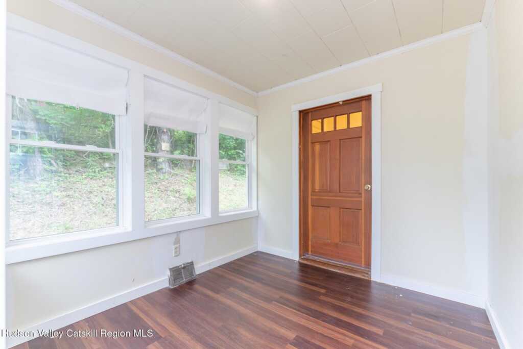 39 Marys Avenue, Kingston, NY 12401 - Photo 2 of 23