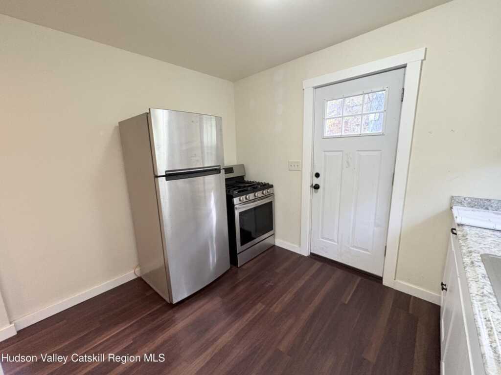 39 Marys Avenue, Kingston, NY 12401 - Photo 30 of 44
