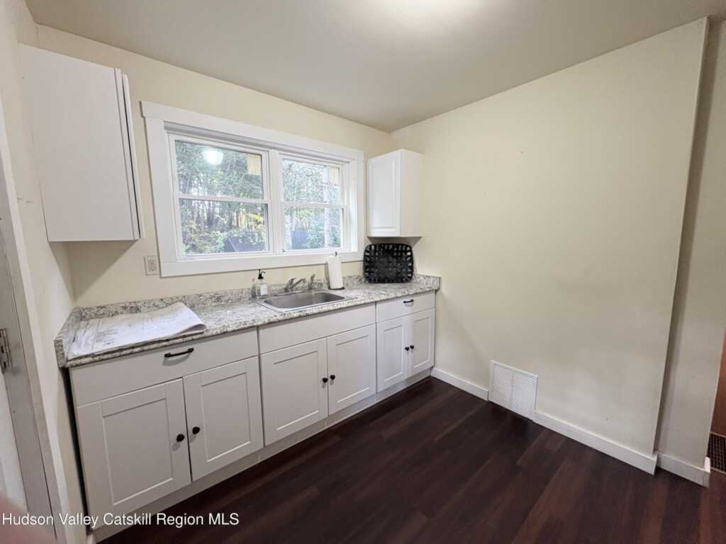 39 Marys Avenue, Kingston, NY 12401 - Photo 35 of 44