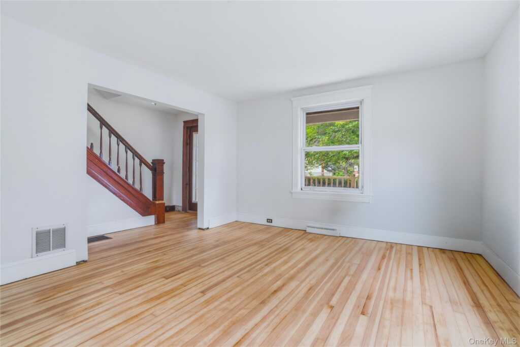 122 Andrew Street, Kingston, NY 12401 - Photo 5 of 18