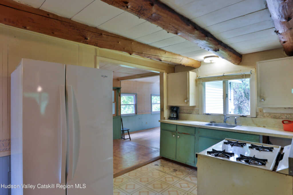 15 Highview Road, Phoenicia, NY 12464 - Photo 16 of 35