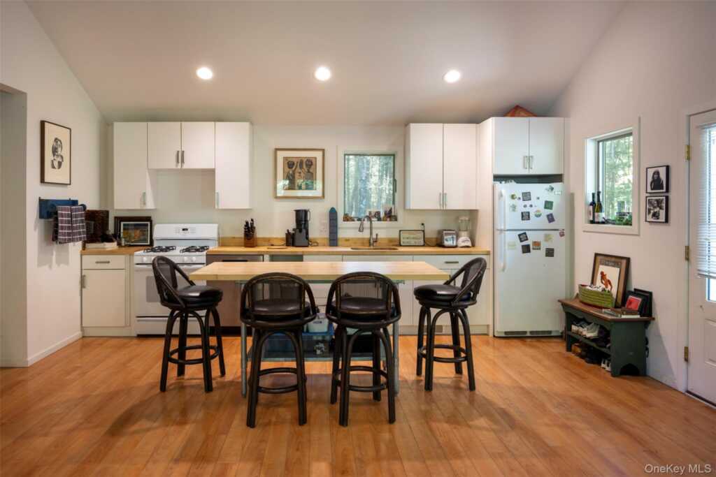 19 Blues Quarry, Woodstock, NY 12498 - Photo 22 of 37