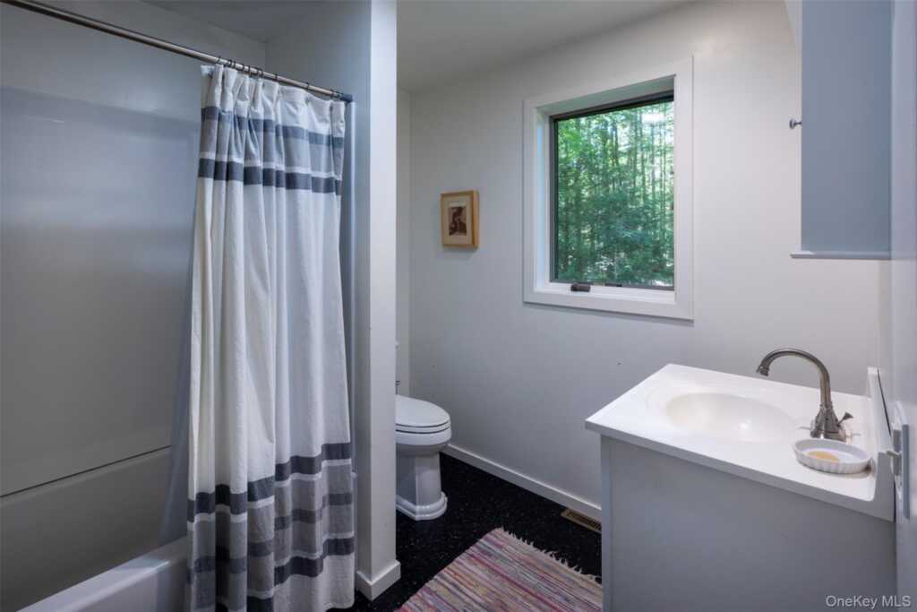 19 Blues Quarry, Woodstock, NY 12498 - Photo 24 of 37