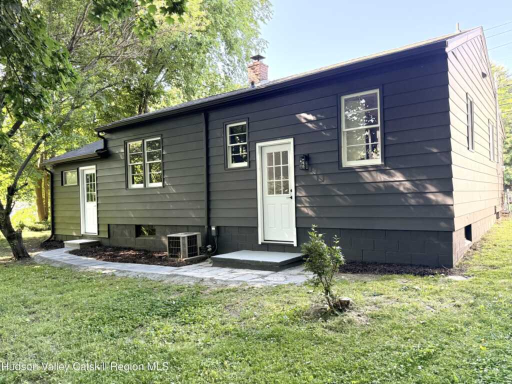 52 Marys Avenue, Kingston, NY 12401 - Photo 3 of 32
