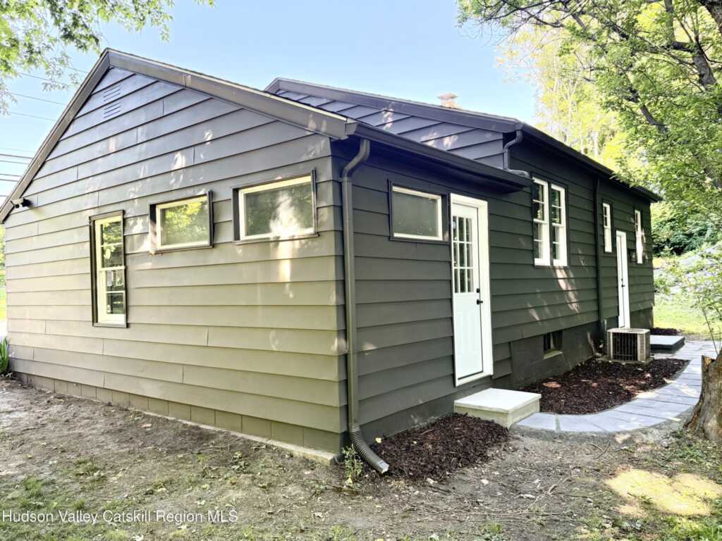52 Marys Avenue, Kingston, NY 12401 - Photo 4 of 32