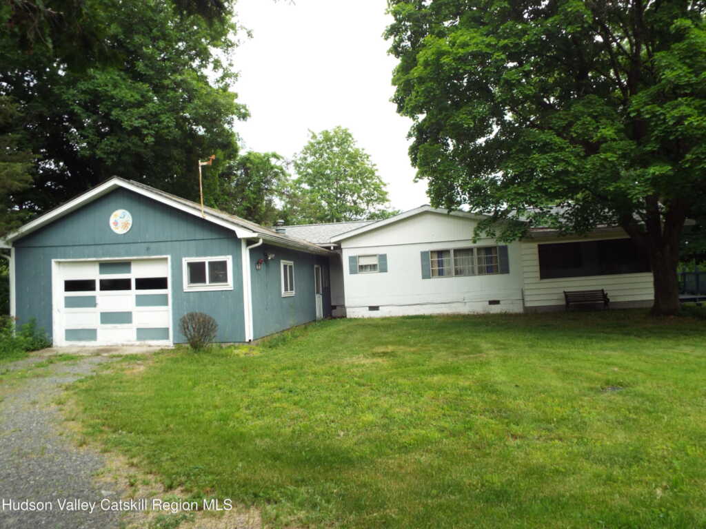 3916 Rt. 9w, Saugerties, NY 12477