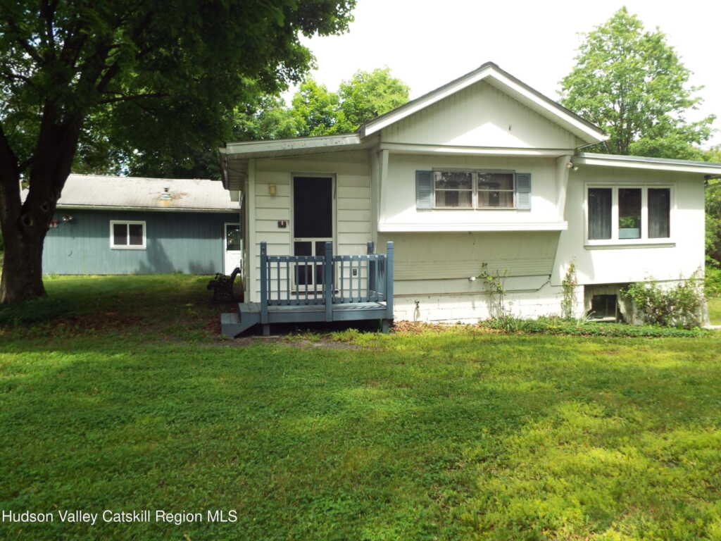 3916 Rt. 9w, Saugerties, NY 12477 - Photo 2 of 22