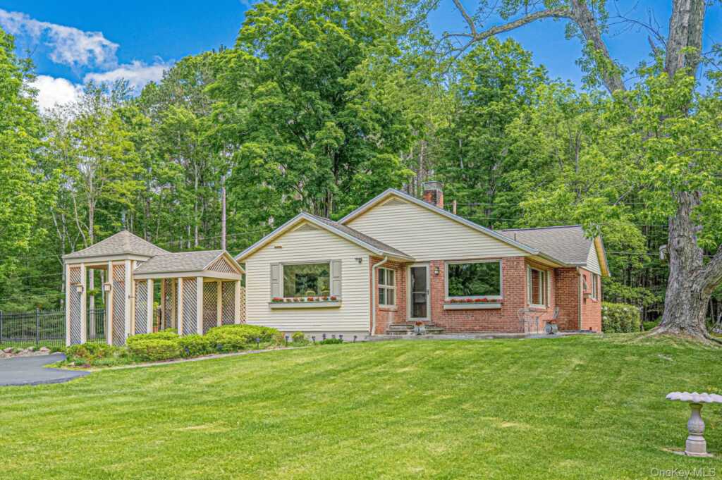 168 Jessop Road, Woodstock, NY 12495