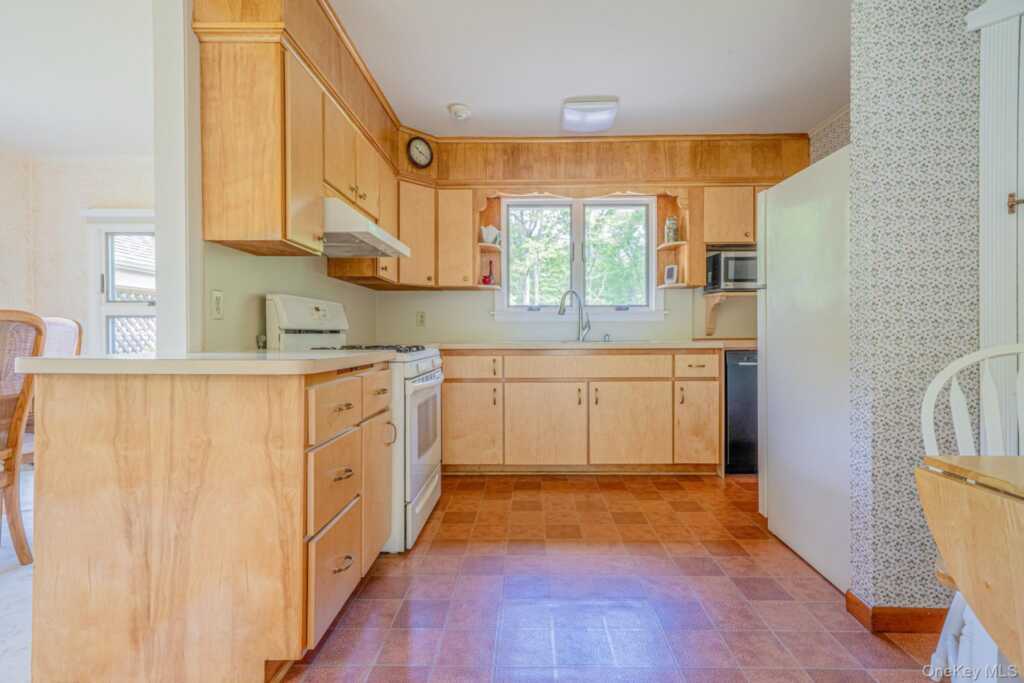168 Jessop Road, Woodstock, NY 12495 - Photo 11 of 34