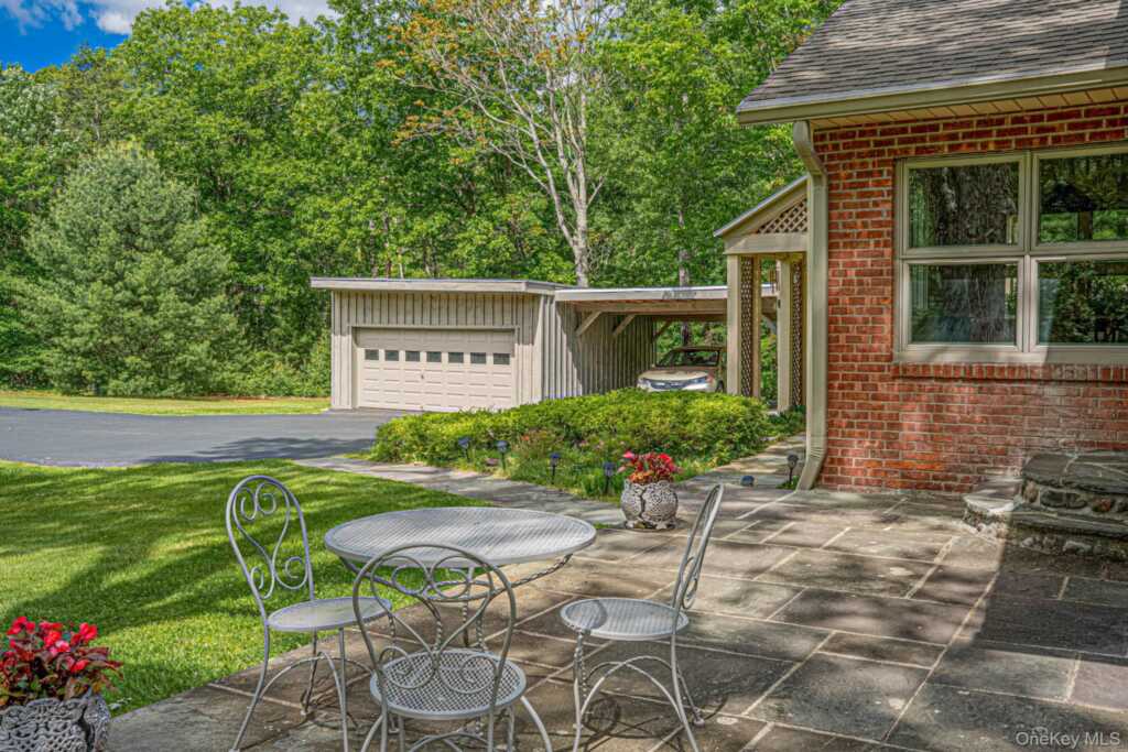 168 Jessop Road, Woodstock, NY 12495 - Photo 5 of 34