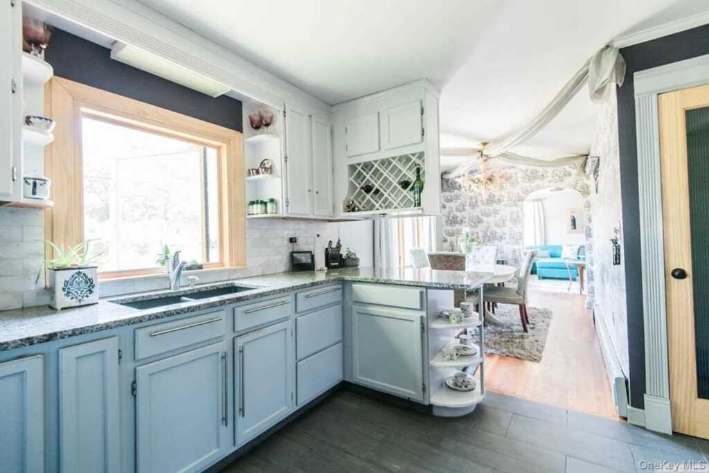 183 Main Street, Kingston, NY 12449 - Photo 3 of 18
