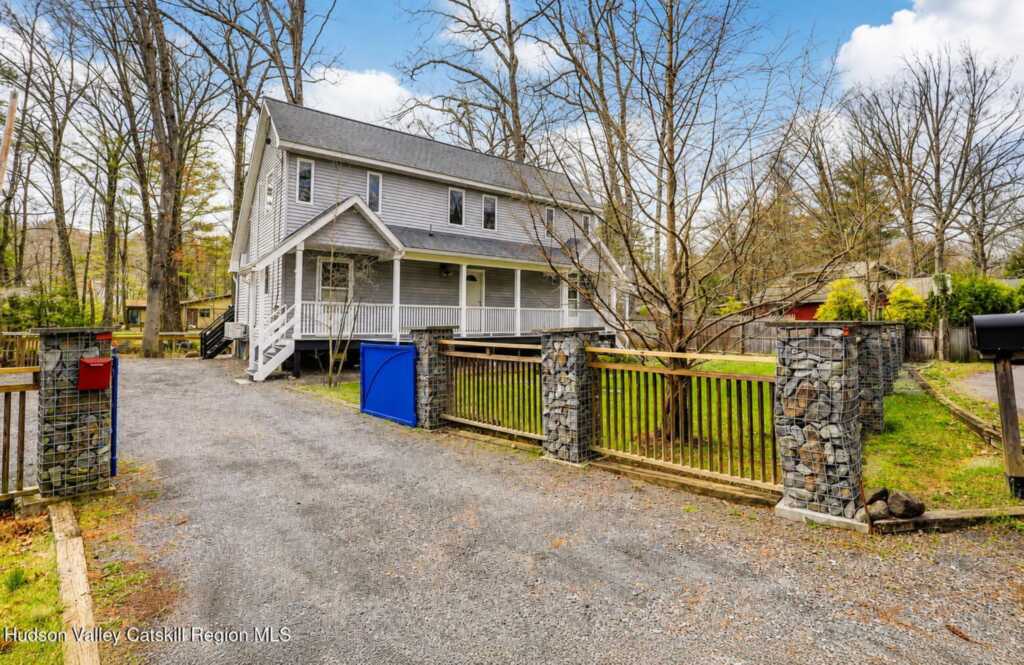 25 Pine Grove Street, Woodstock, NY 12498 - Photo 2 of 18