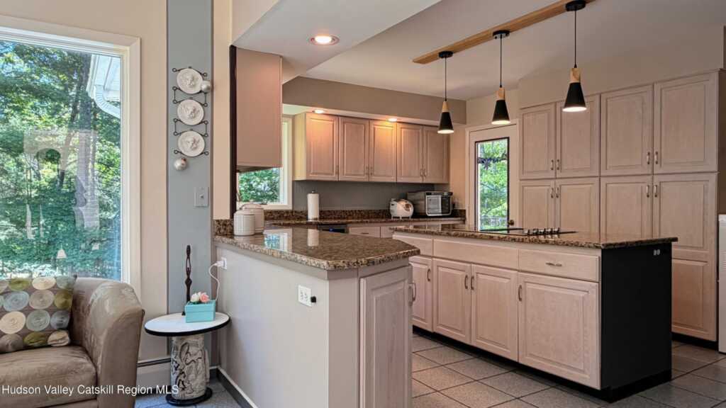 890 Lapla Road, Kingston, NY 12401 - Photo 5 of 20