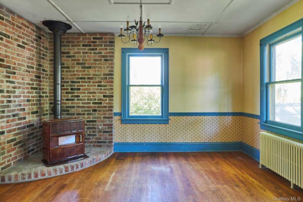 79 S Parsonage Street, Rhinebeck, NY 12572 - Photo 20 of 22