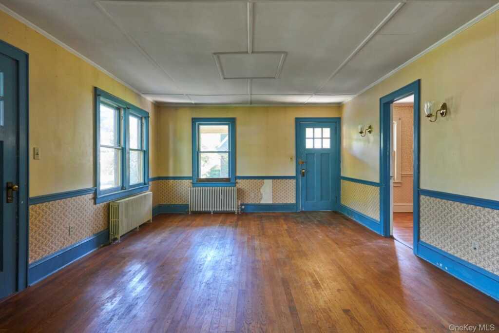 79 S Parsonage Street, Rhinebeck, NY 12572 - Photo 4 of 22