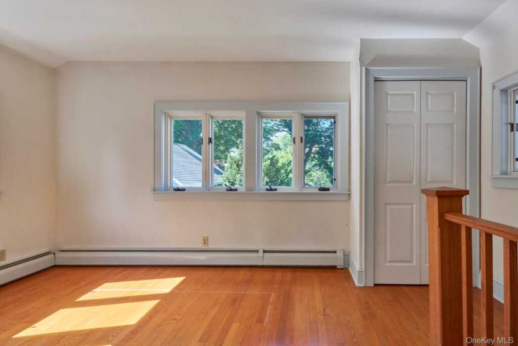 79 S Parsonage Street, Rhinebeck, NY 12572 - Photo 9 of 22